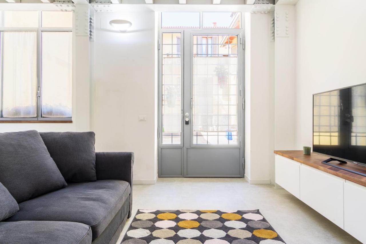 White Navigli Apartment Милано Екстериор снимка