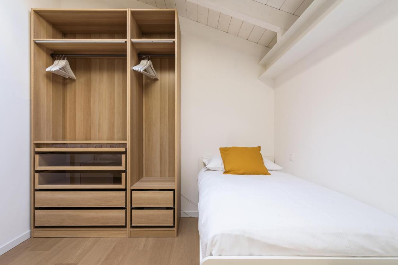 White Navigli Apartment Милано Екстериор снимка