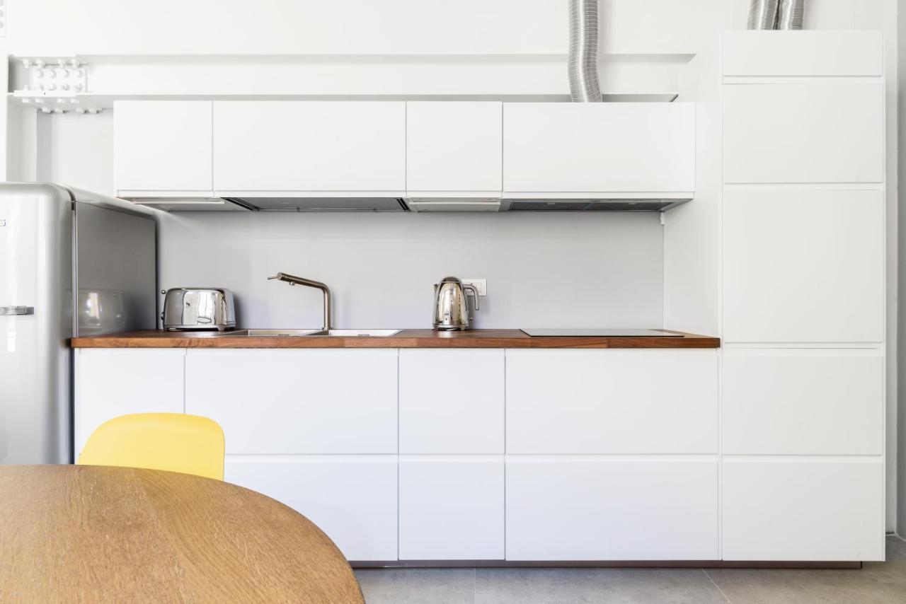 White Navigli Apartment Милано Екстериор снимка